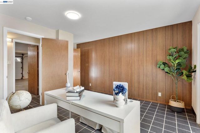 5012 Proctor Rd, Castro Valley, CA 94546