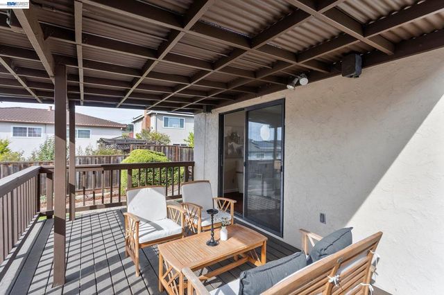 5012 Proctor Rd, Castro Valley, CA 94546