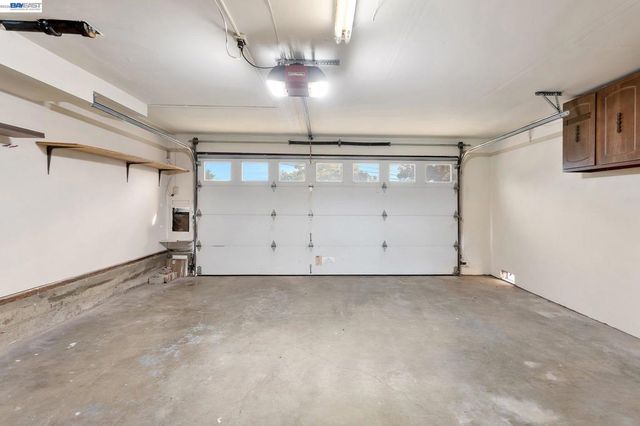 5012 Proctor Rd, Castro Valley, CA 94546