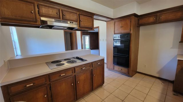 1809 Live Oak Drive, Conroe, TX 77301