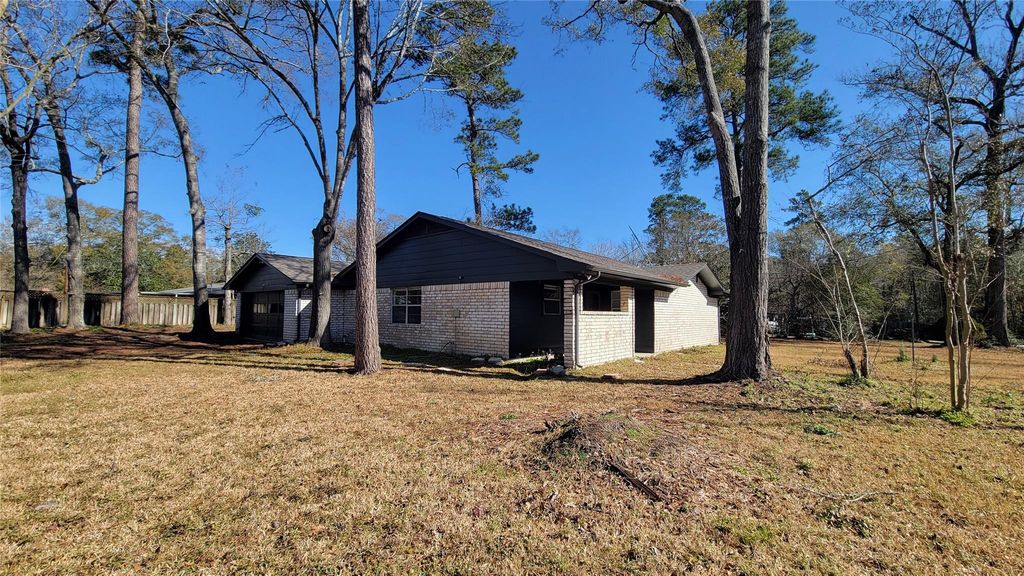 1809 Live Oak Drive, Conroe, TX 77301