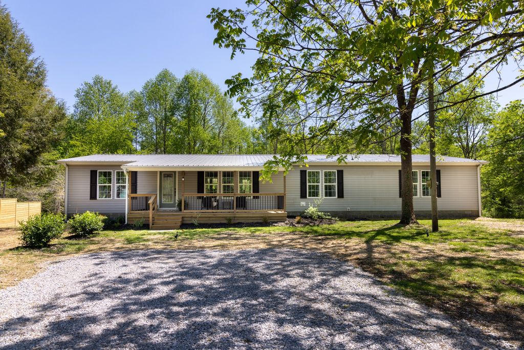 96 Morrison Rd, Gruetli Laager, TN 37339