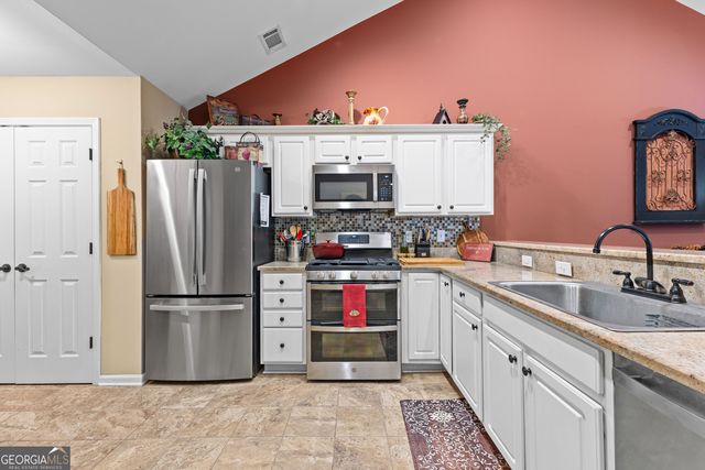 275 Rehobeth Way, Fayetteville, GA 30214