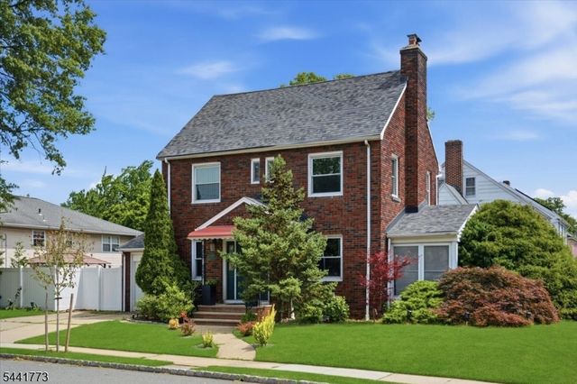 459 Twin Oaks Rd, Union Twp., NJ 07083
