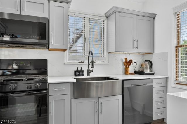 459 Twin Oaks Rd, Union Twp., NJ 07083