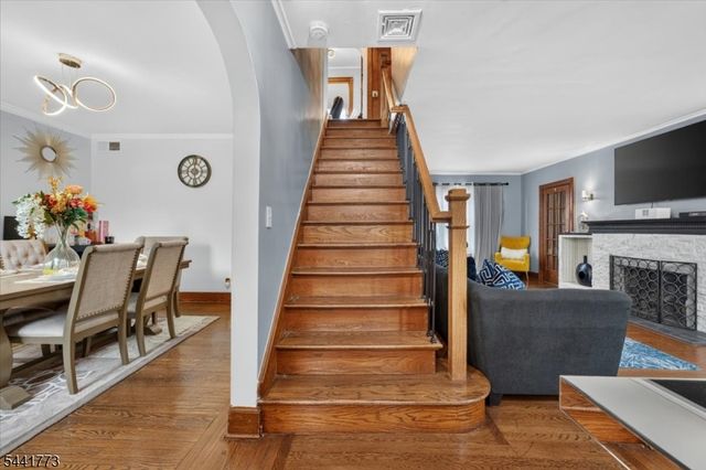 459 Twin Oaks Rd, Union Twp., NJ 07083