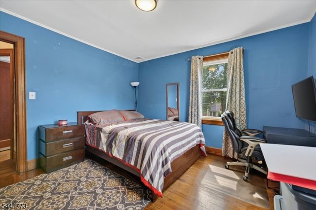 459 Twin Oaks Rd, Union Twp., NJ 07083