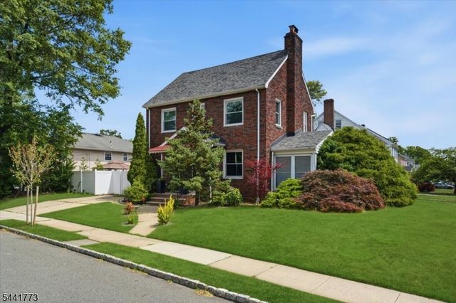 459 Twin Oaks Rd, Union Twp., NJ 07083
