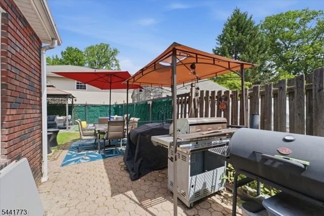 459 Twin Oaks Rd, Union Twp., NJ 07083