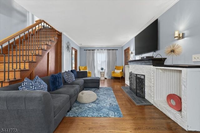 459 Twin Oaks Rd, Union Twp., NJ 07083