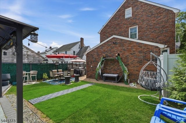 459 Twin Oaks Rd, Union Twp., NJ 07083