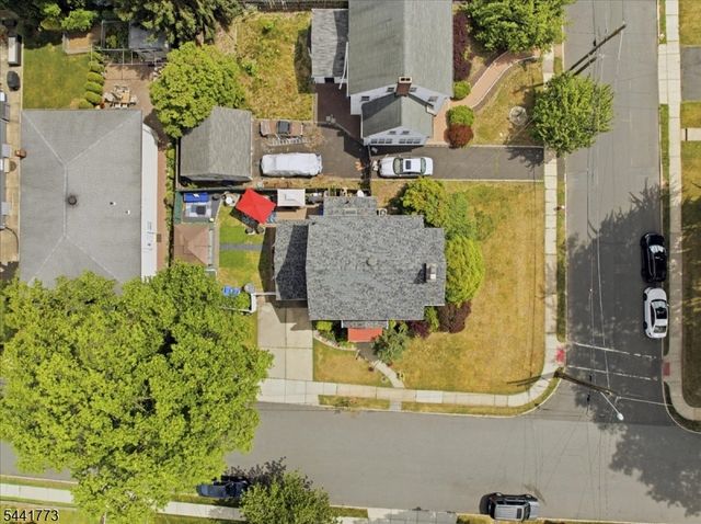 459 Twin Oaks Rd, Union Twp., NJ 07083