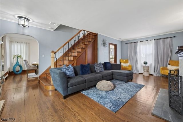 459 Twin Oaks Rd, Union Twp., NJ 07083