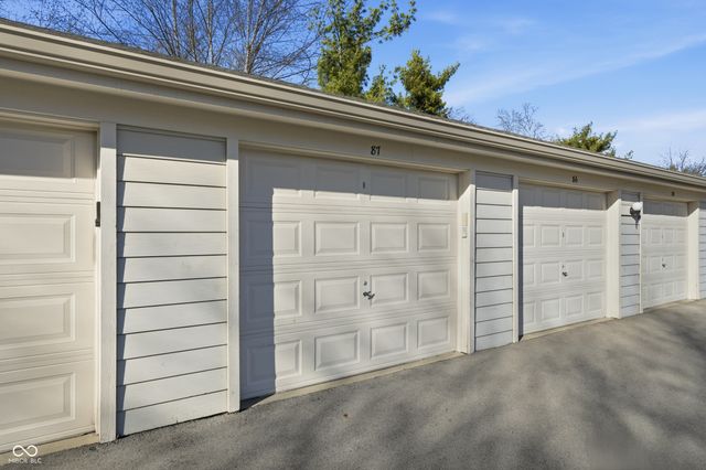 947 Wickham Court 208, Carmel, IN 46032