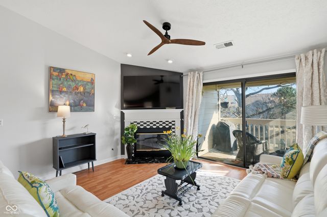 947 Wickham Court 208, Carmel, IN 46032