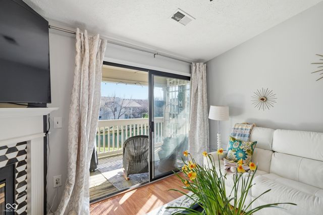 947 Wickham Court 208, Carmel, IN 46032