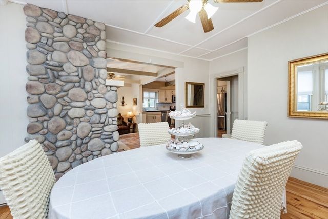 24 Pond Street 1, Marblehead, MA 01945