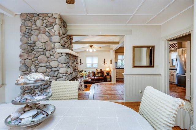 24 Pond Street 1, Marblehead, MA 01945