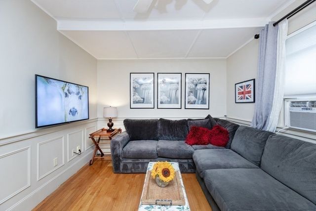 24 Pond Street 1, Marblehead, MA 01945