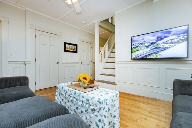 24 Pond Street 1, Marblehead, MA 01945