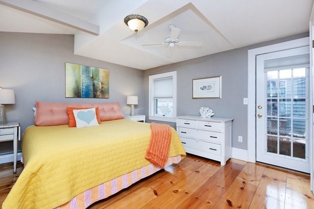 24 Pond Street 1, Marblehead, MA 01945