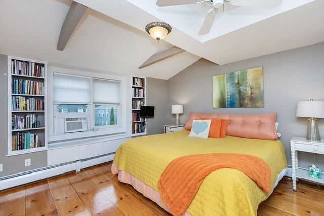 24 Pond Street 1, Marblehead, MA 01945