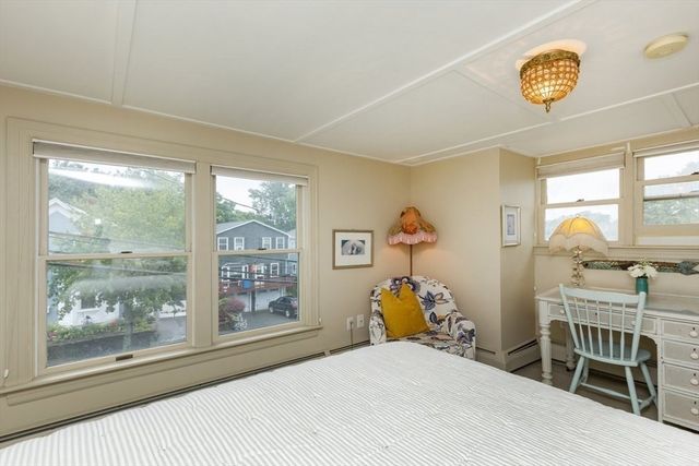 24 Pond Street 1, Marblehead, MA 01945