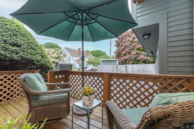 24 Pond Street 1, Marblehead, MA 01945