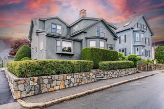 24 Pond Street 1, Marblehead, MA 01945