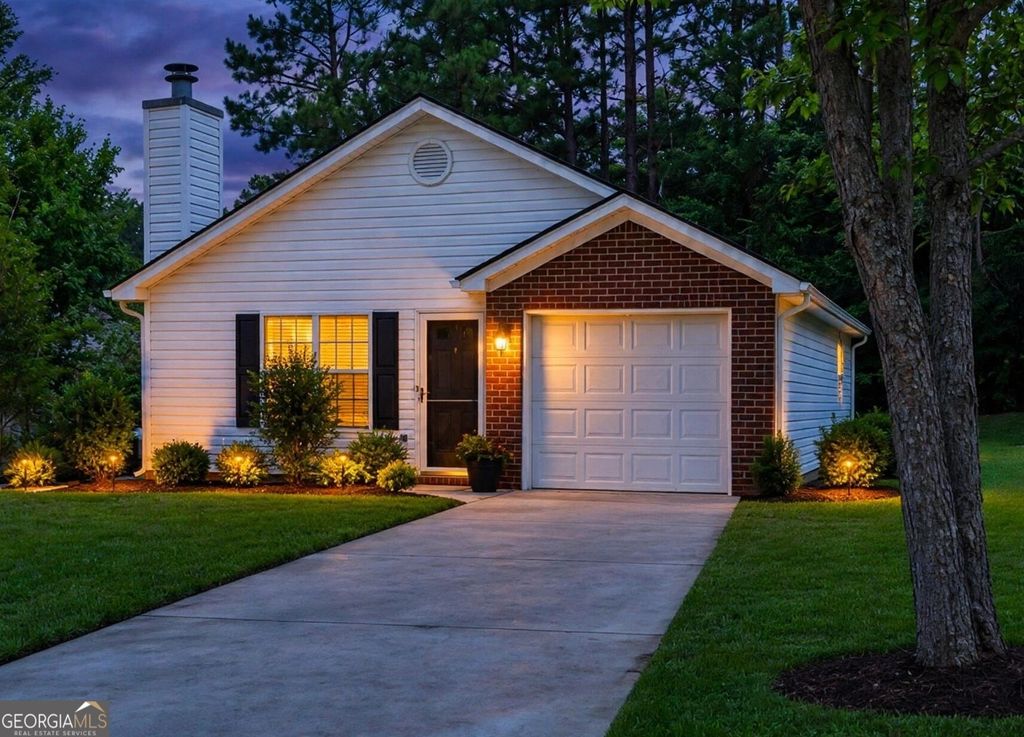 4384 Chestnut Oaks Trace, Lithonia, GA 30038 — photo 2