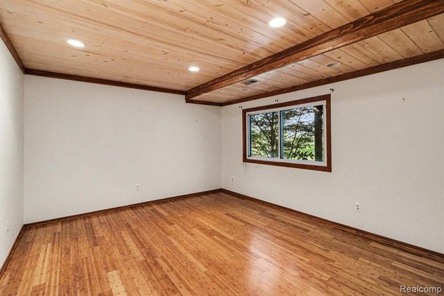2501 Doleman Drive, West Bloomfield, MI 48324