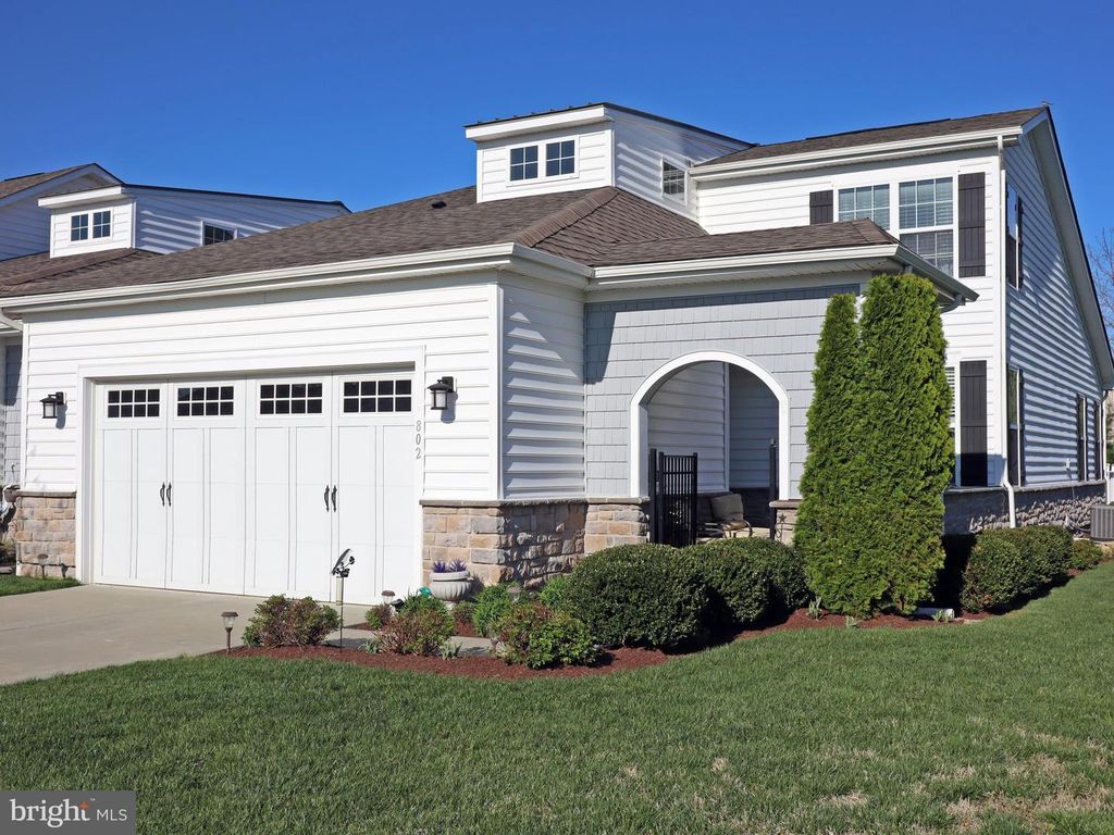 Image 1 of property listing at 802 MOORINGS CIR #21, Stevensville, MD 21666