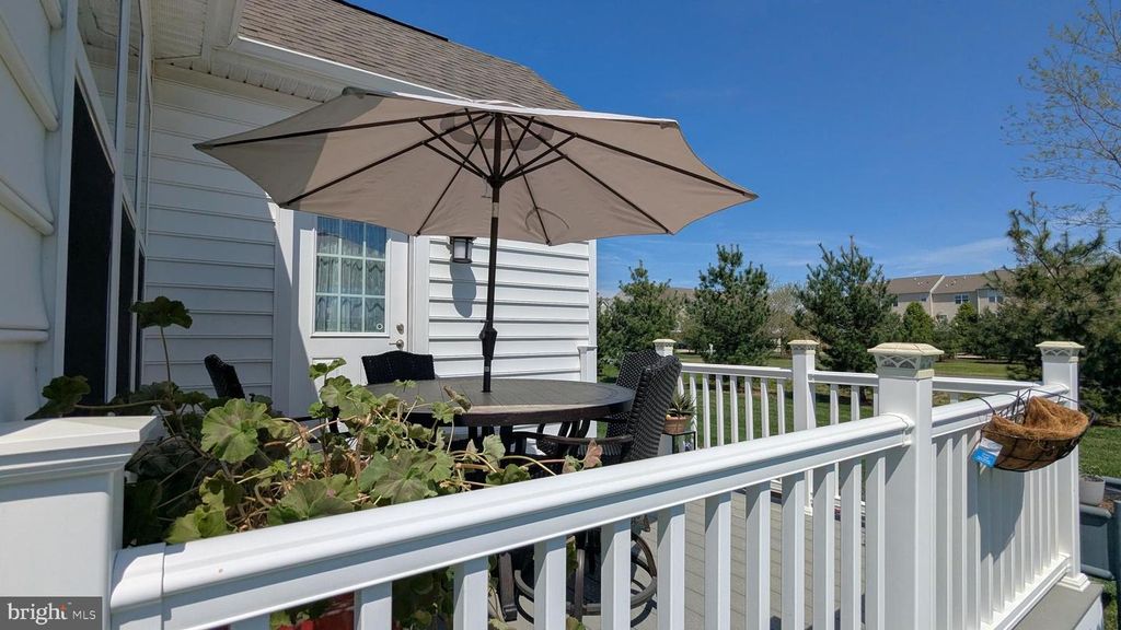 Image 28 of property listing at 802 MOORINGS CIR #21, Stevensville, MD 21666