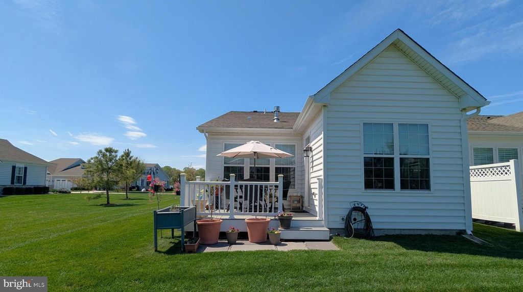 Image 35 of property listing at 802 MOORINGS CIR #21, Stevensville, MD 21666