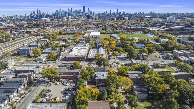 2839 W Flournoy Street, Chicago, IL 60612