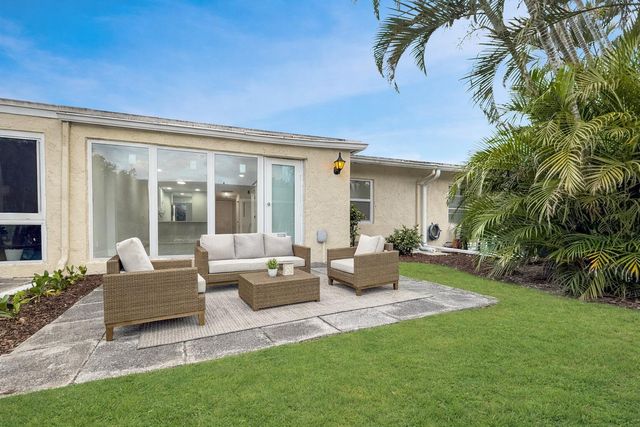 13735 Flora Place C, Delray Beach, FL 33484