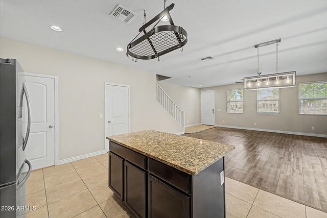 7829 W PIKE Place, Phoenix, AZ 85035