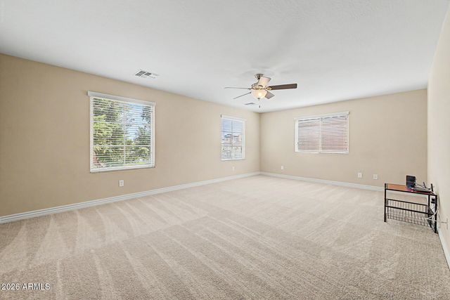 7829 W PIKE Place, Phoenix, AZ 85035