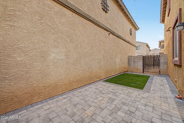 7829 W PIKE Place, Phoenix, AZ 85035