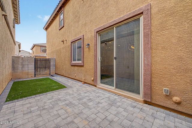 7829 W PIKE Place, Phoenix, AZ 85035