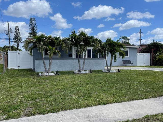 7661 Farragut Street, Hollywood, FL 33024