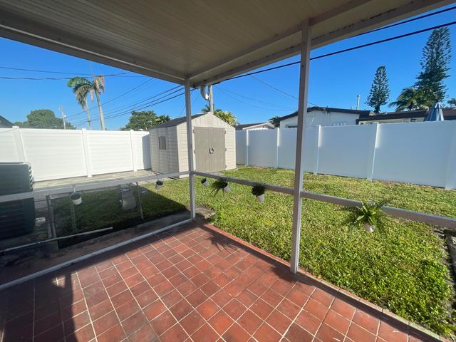 7661 Farragut Street, Hollywood, FL 33024