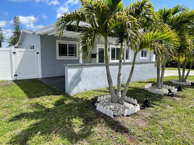 7661 Farragut Street, Hollywood, FL 33024