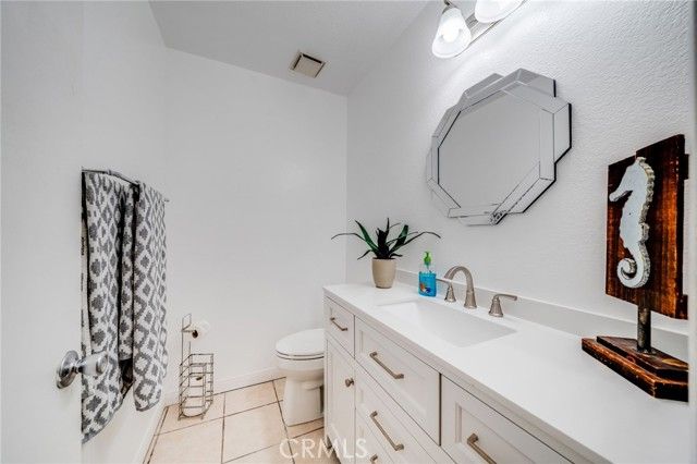 22 La Costa, Laguna Beach, CA 92651