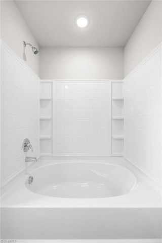 725 Brampton Drive, Mcleansville, NC 27301