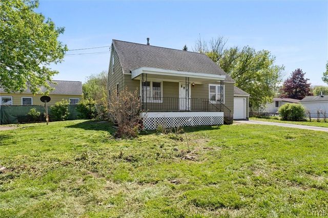 302 Hinsdale Road, Salina, NY 13211