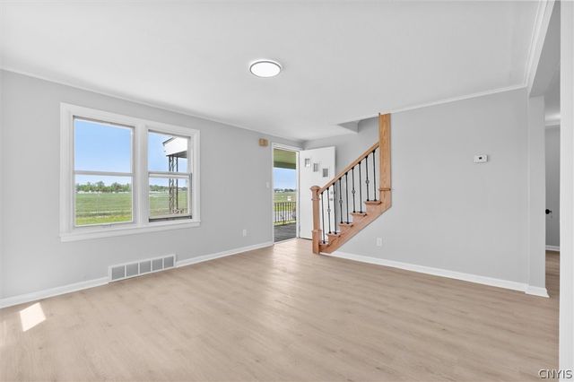 302 Hinsdale Road, Salina, NY 13211
