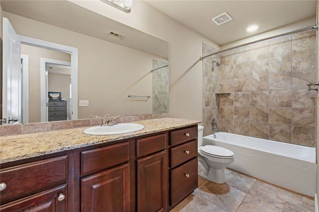 402 SW Milestone Road, Bentonville, AR 72712