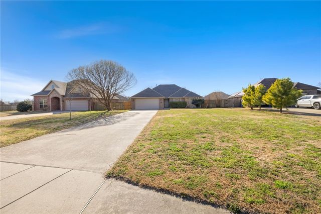 402 SW Milestone Road, Bentonville, AR 72712