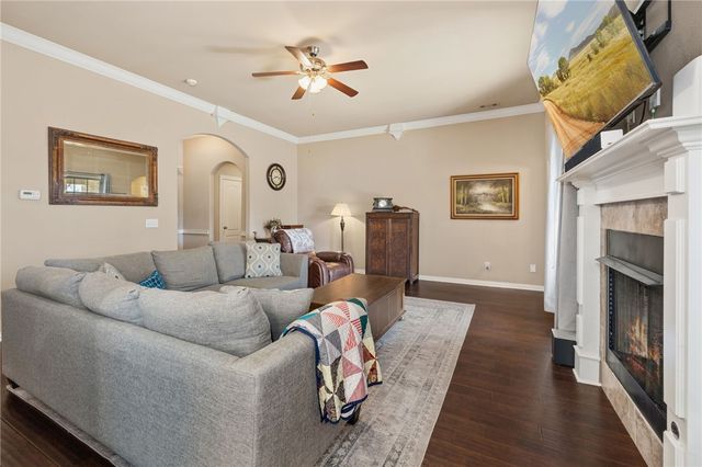 402 SW Milestone Road, Bentonville, AR 72712